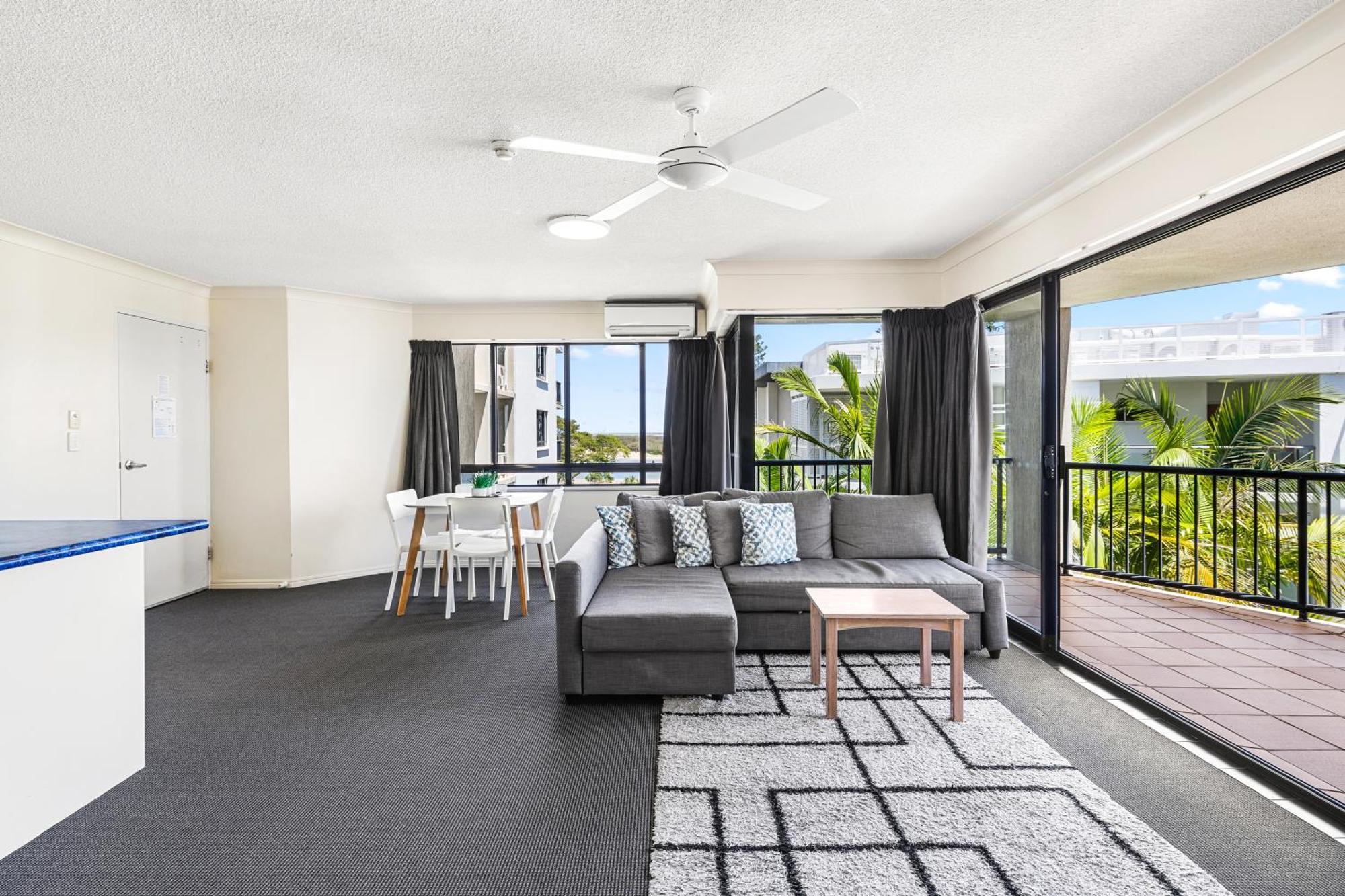 קלונדרה Belaire Place Motel Apartments מראה חיצוני תמונה