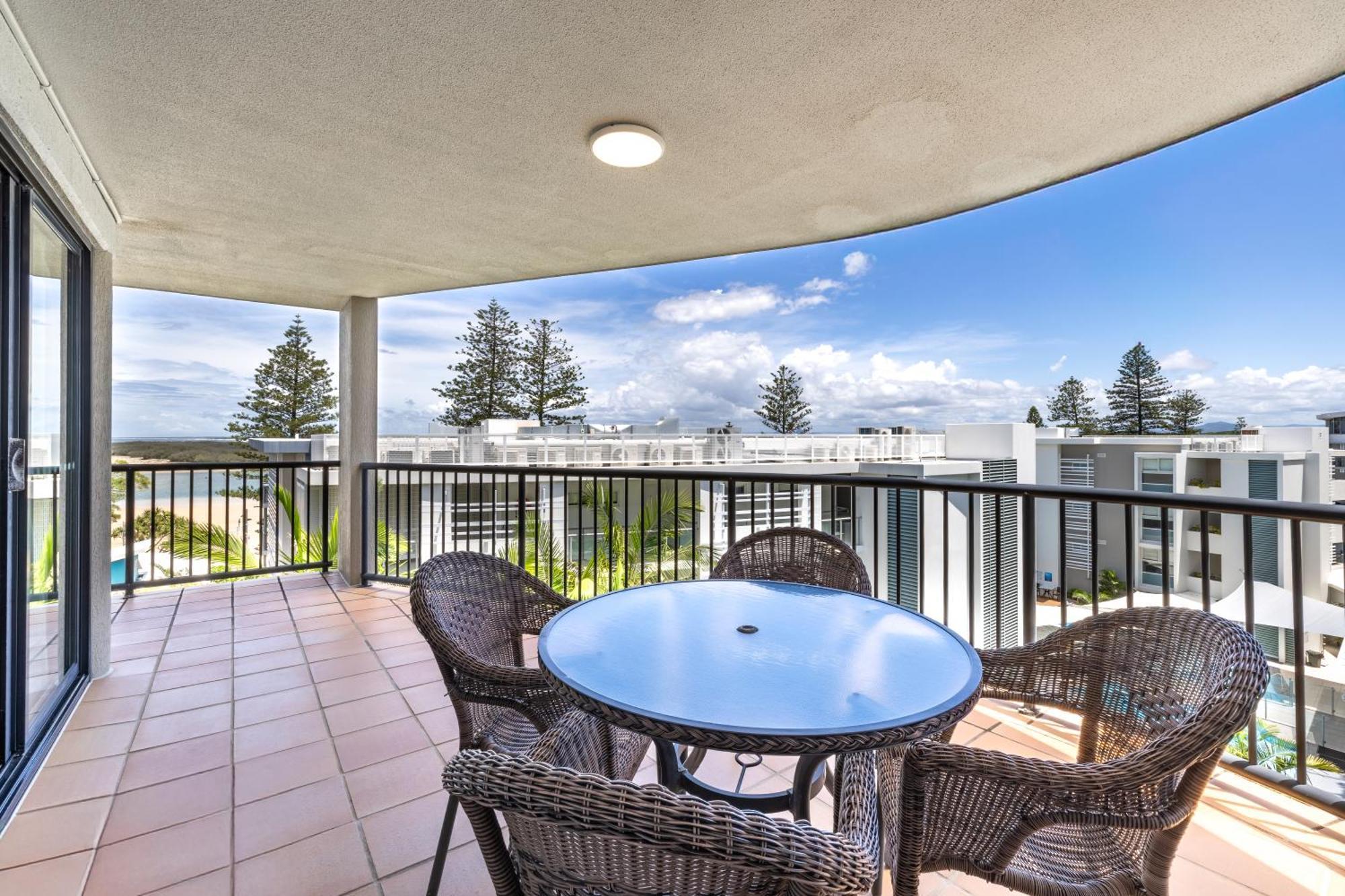 קלונדרה Belaire Place Motel Apartments מראה חיצוני תמונה