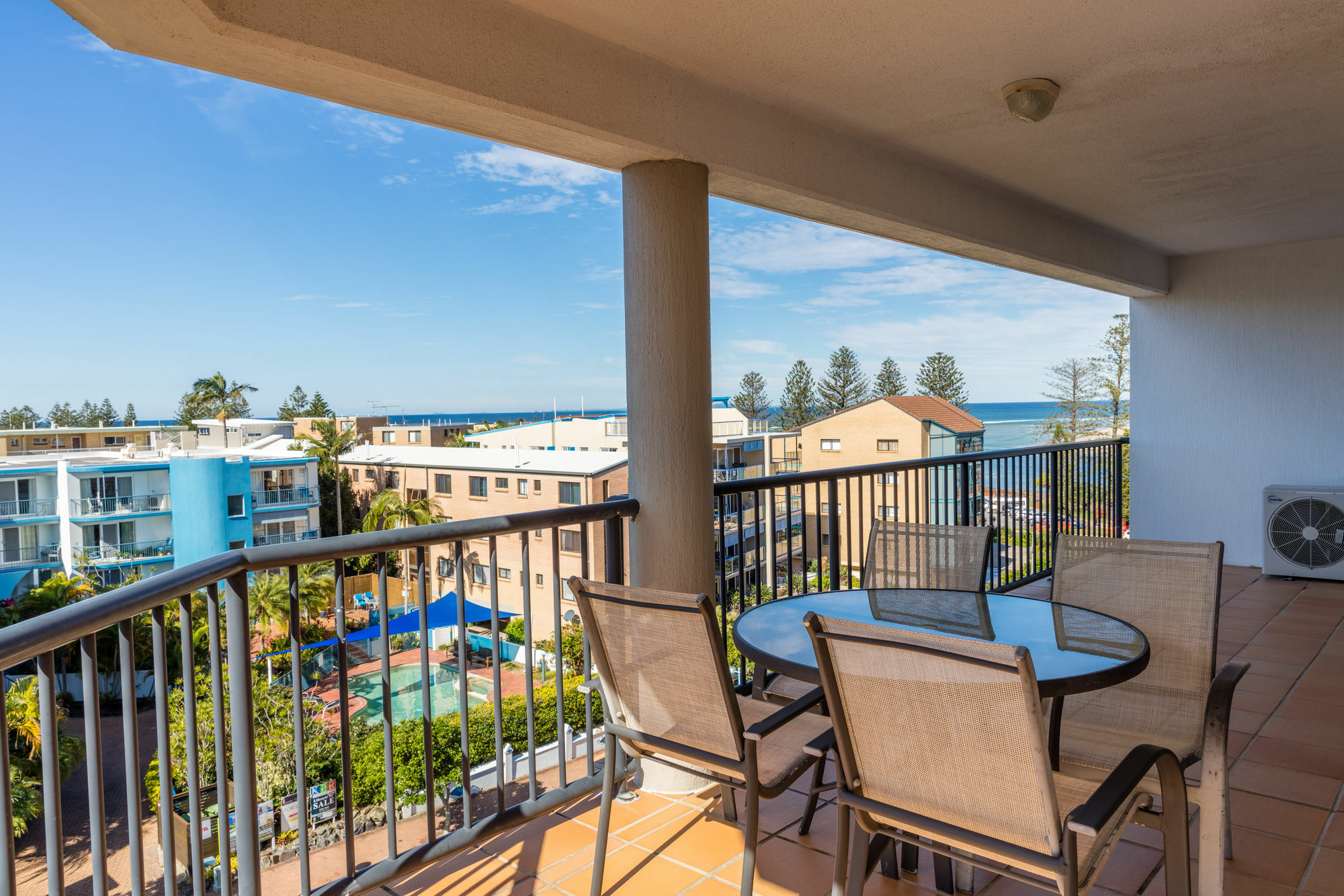 קלונדרה Belaire Place Motel Apartments מראה חיצוני תמונה