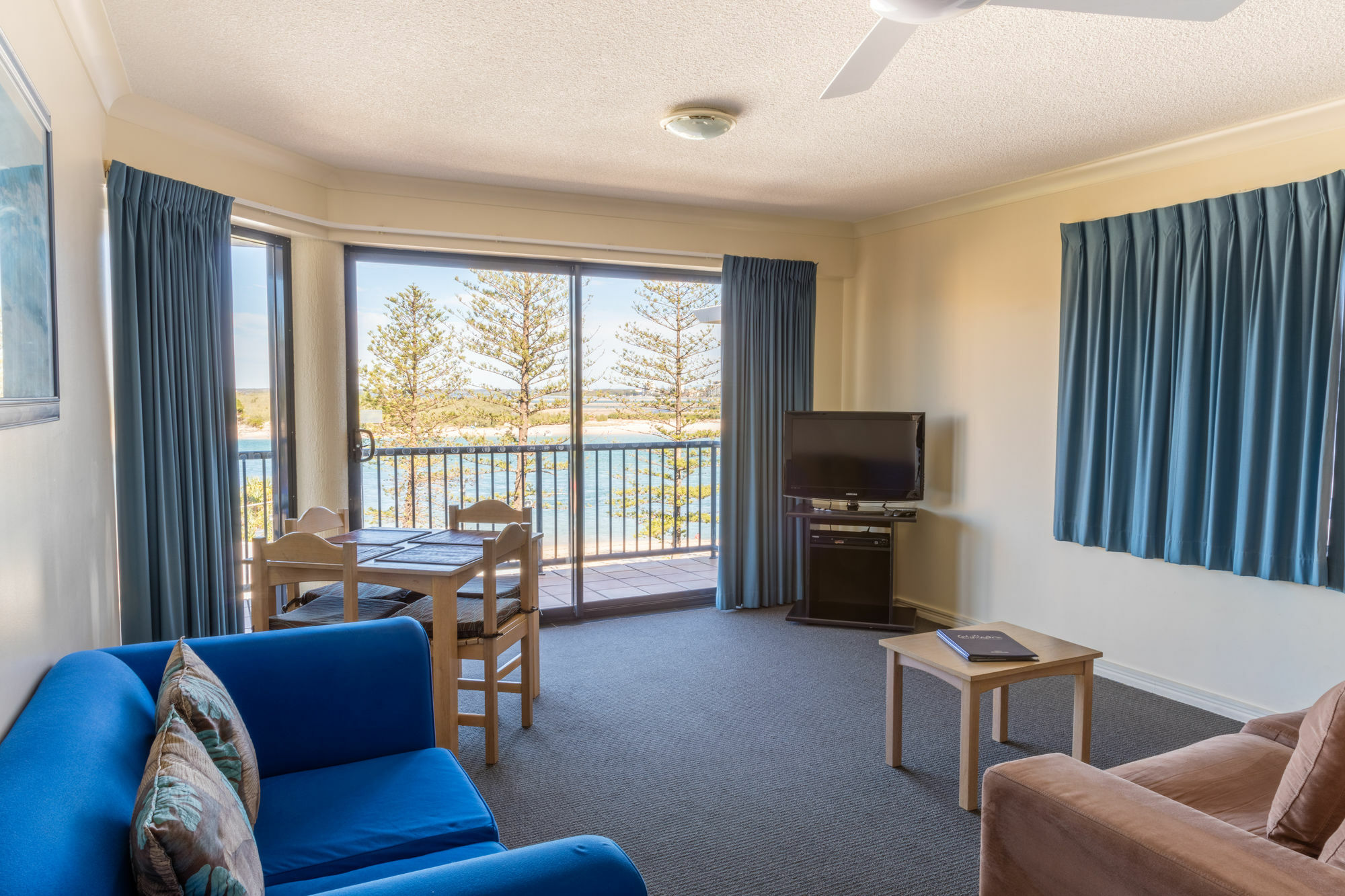 קלונדרה Belaire Place Motel Apartments מראה חיצוני תמונה