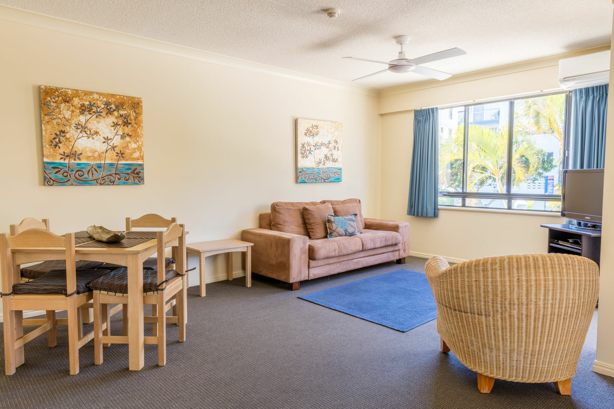 קלונדרה Belaire Place Motel Apartments מראה חיצוני תמונה
