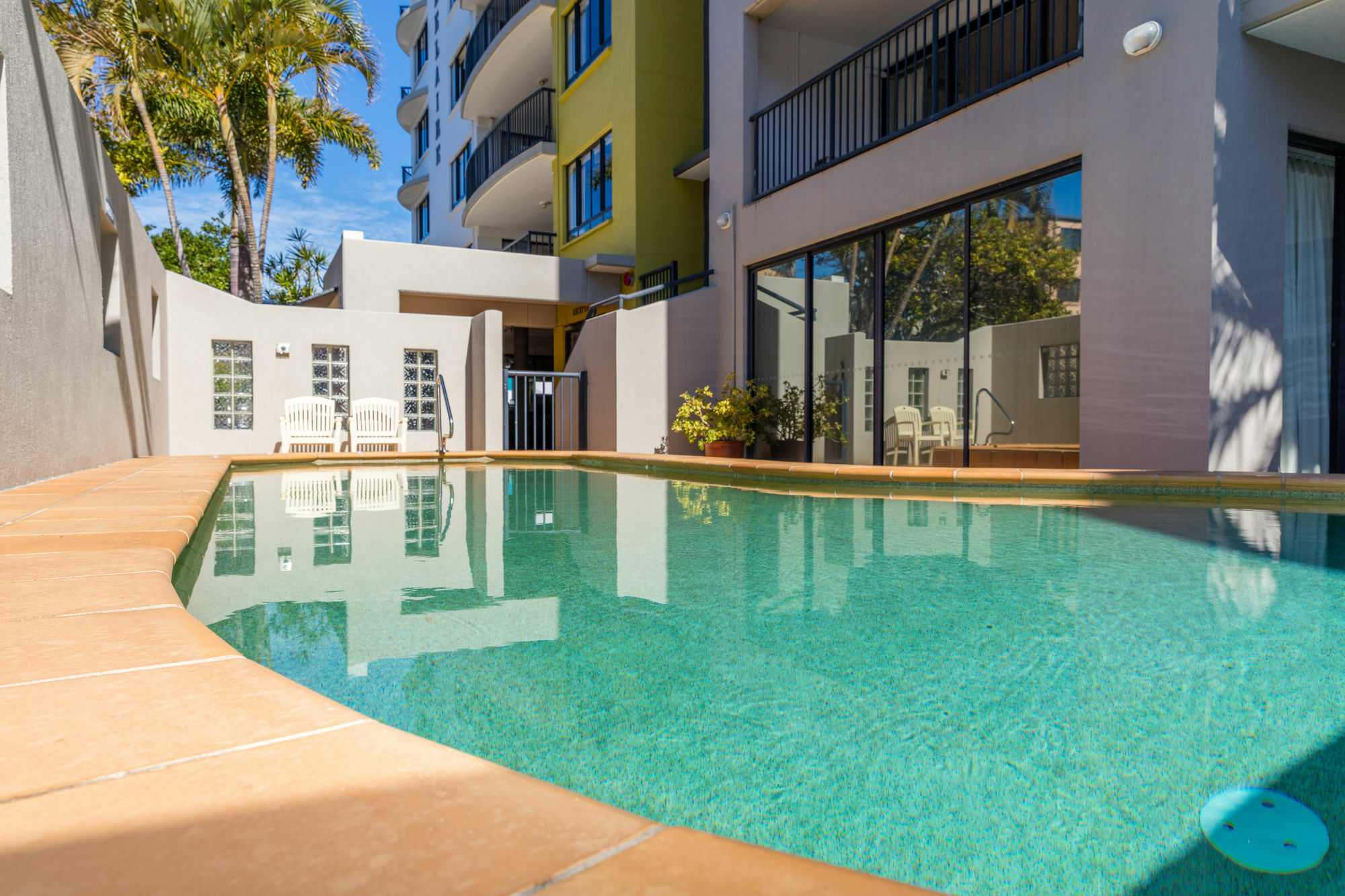 קלונדרה Belaire Place Motel Apartments מראה חיצוני תמונה