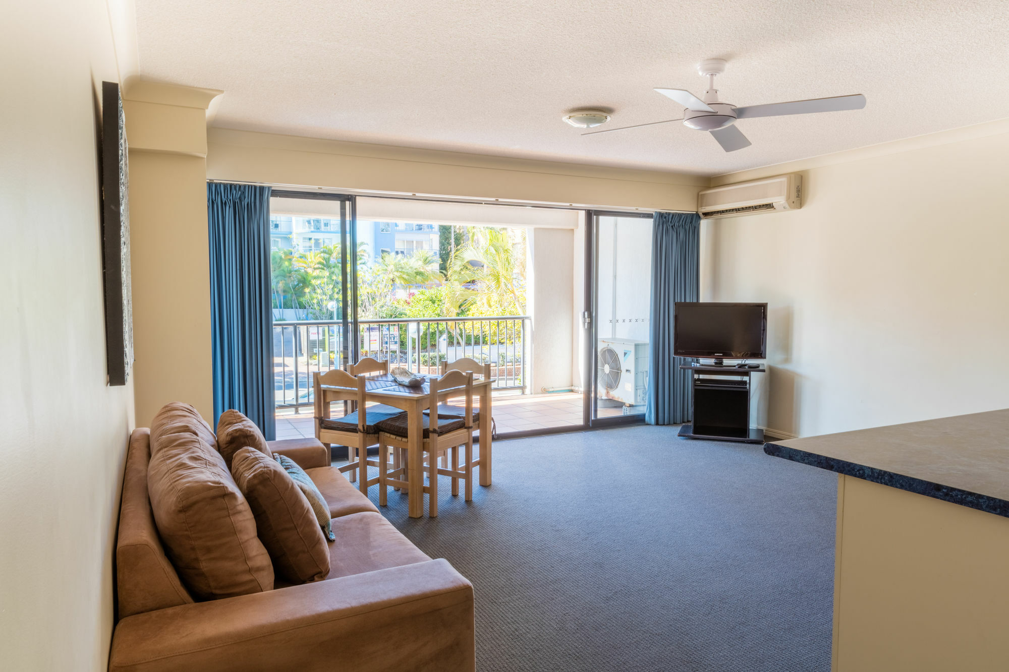 קלונדרה Belaire Place Motel Apartments מראה חיצוני תמונה